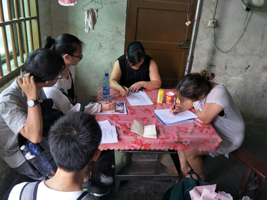 湖南商学院学生到潭溪镇探寻农村基础教育发展路径