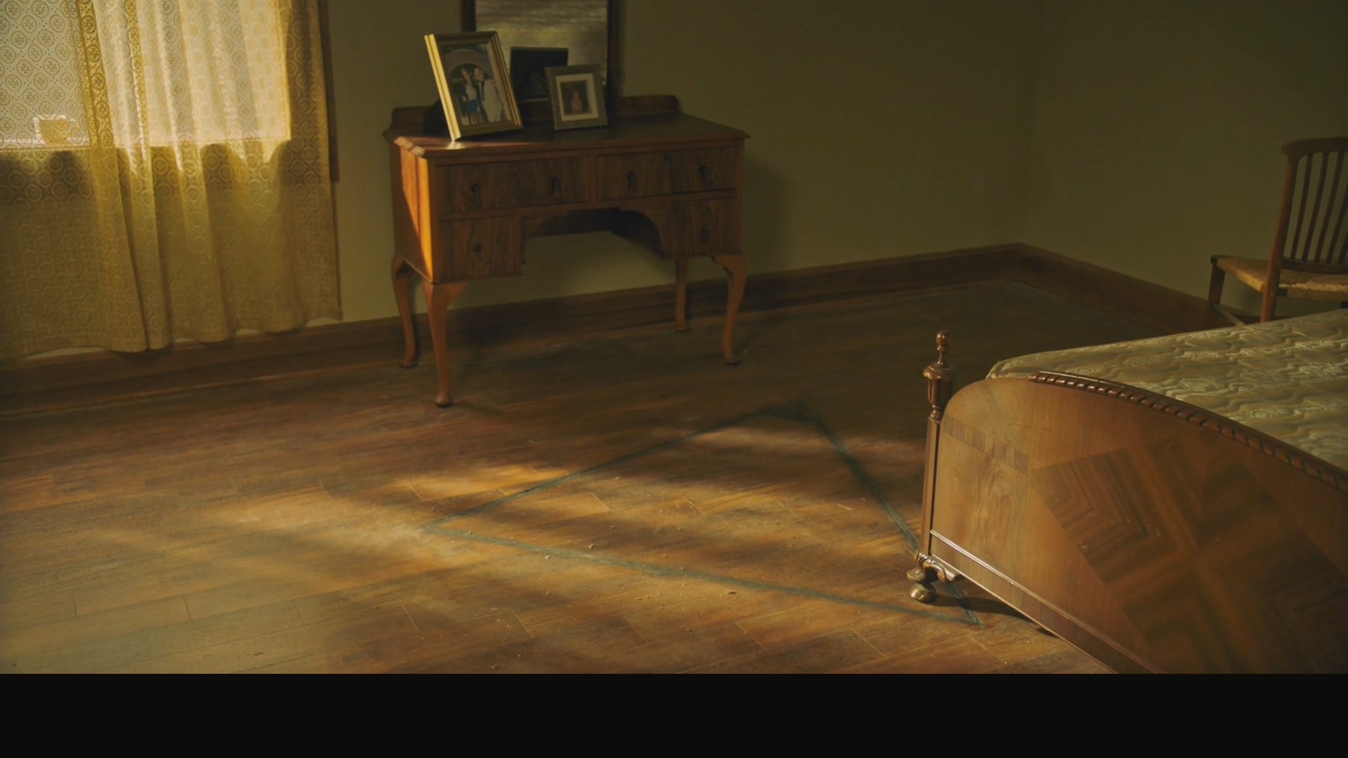 外婆死后，家里出了怪事：欧美电影无尿点系列