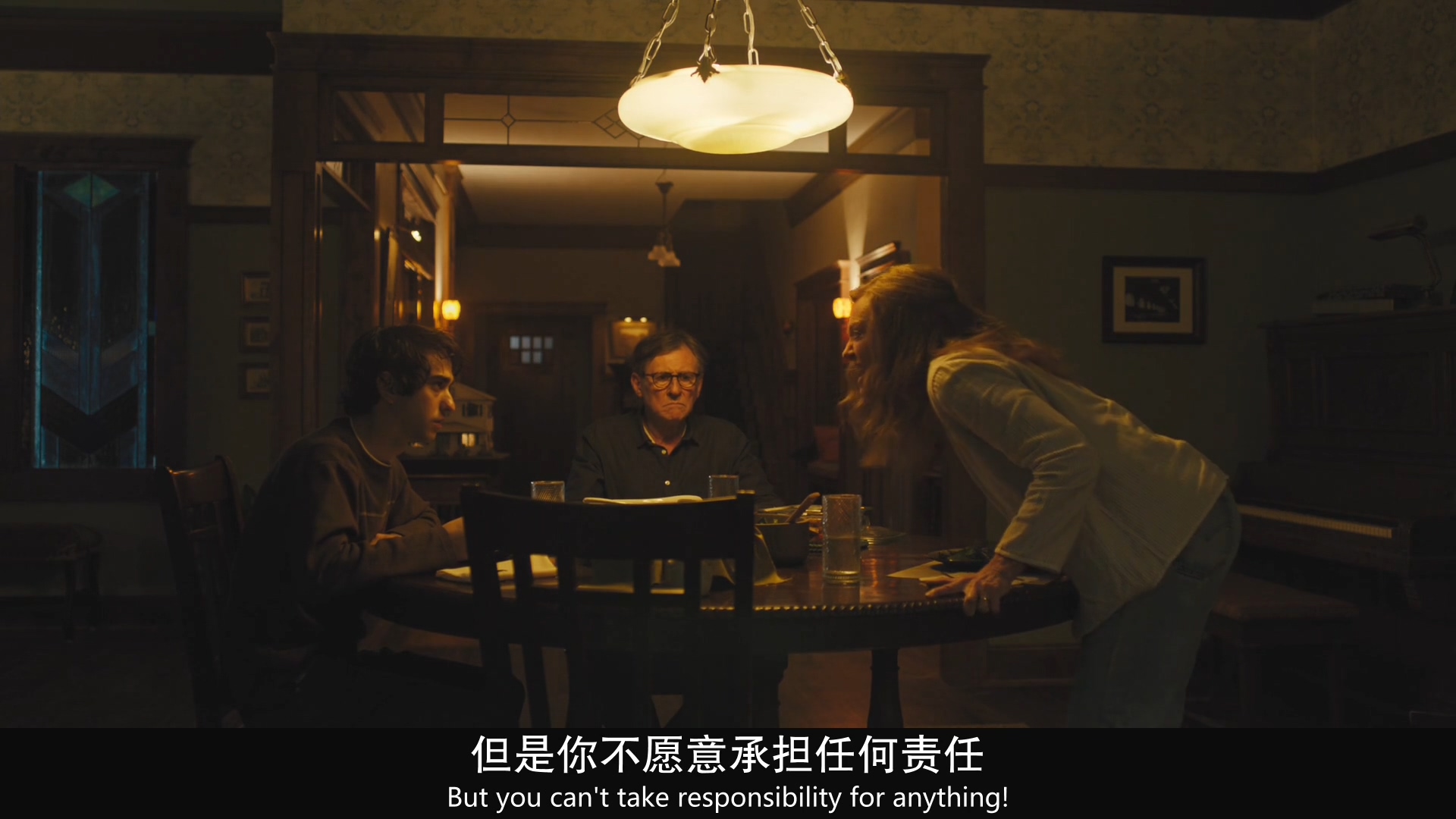 外婆死后，家里出了怪事：欧美电影无尿点系列