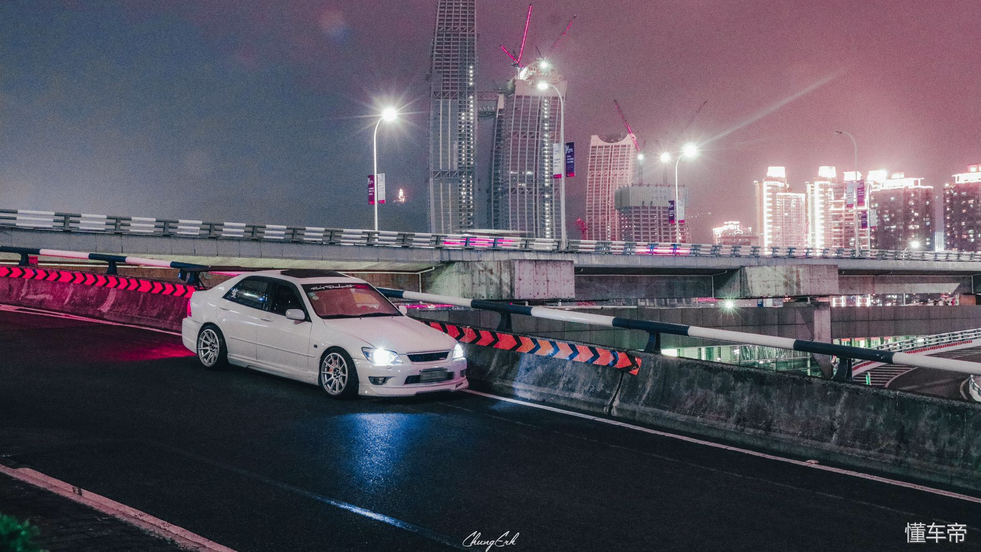 头文字d最恐怖的漂移,头文字d咬地鲨谁开的