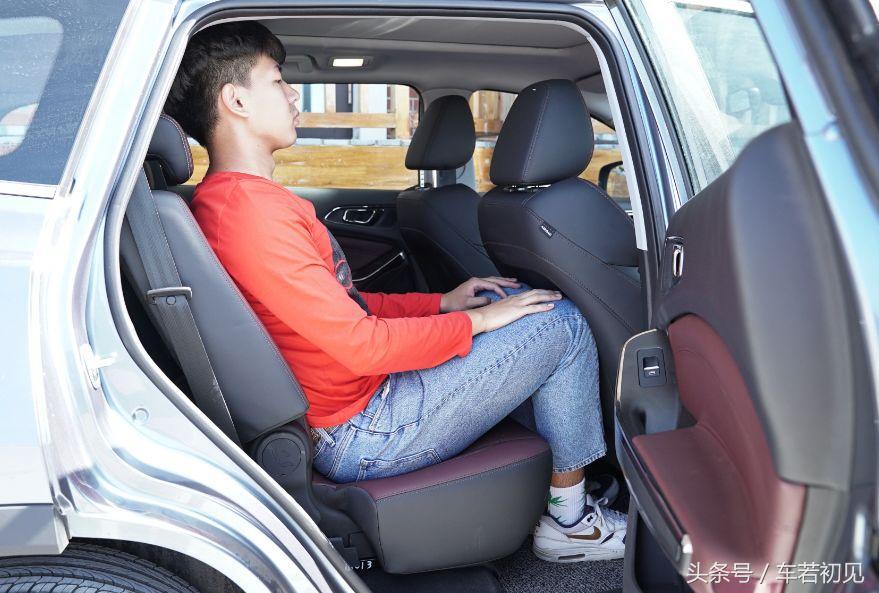 奇瑞汽车瑞虎8草原行,奇瑞瑞虎8与哈弗h6对比视频