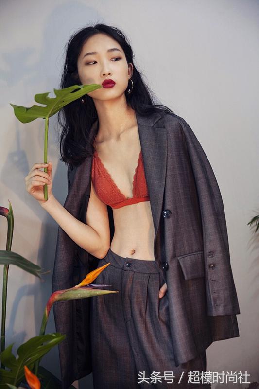 维秘面试PK过吴宜桦及一众外模，新秀贺楚妍，来头只是普通学生？