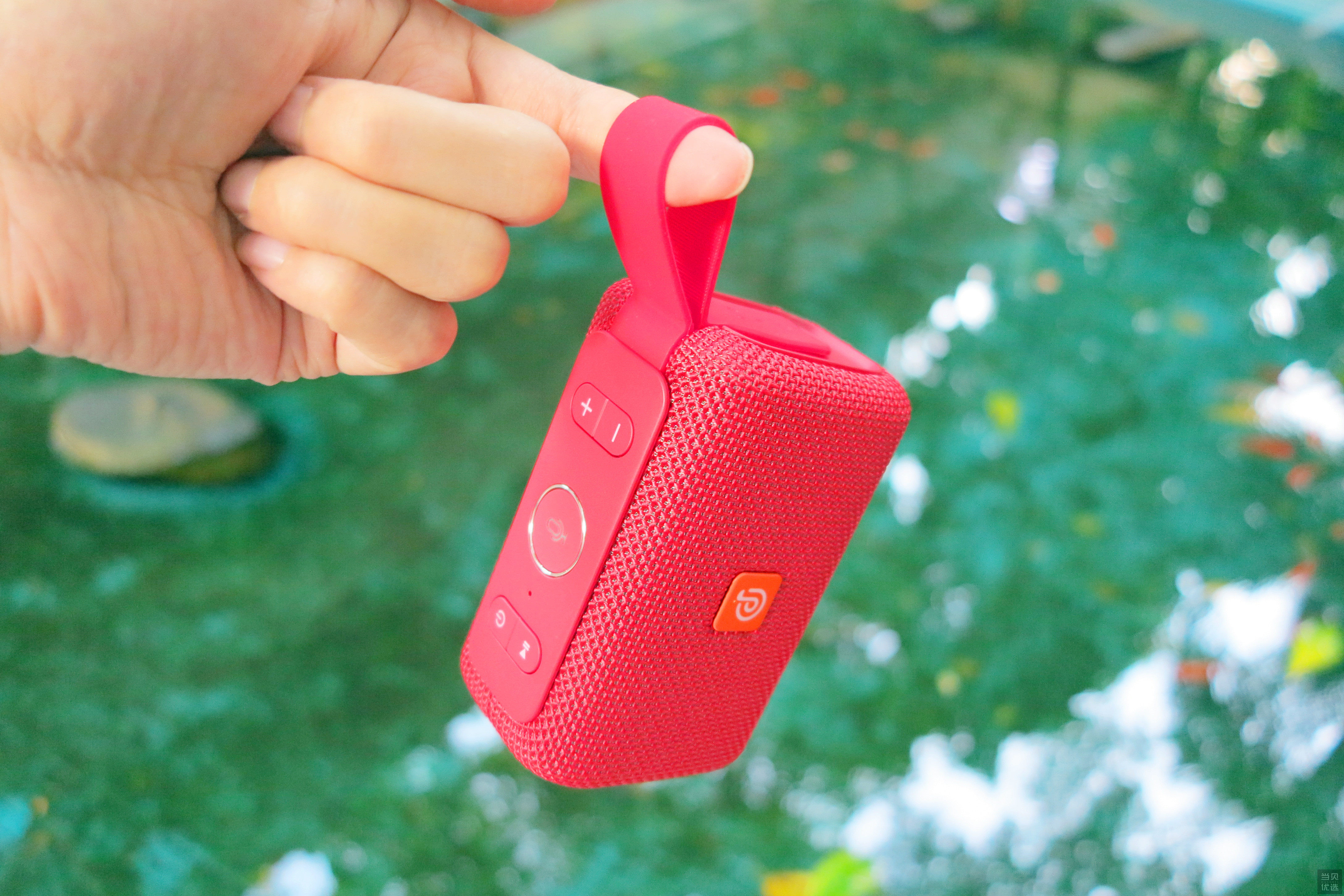 doss第五代蓝牙音箱,可携带式蓝牙音箱