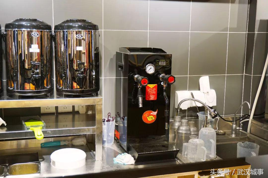 一杯茶饮的理想主义——乌茶邦