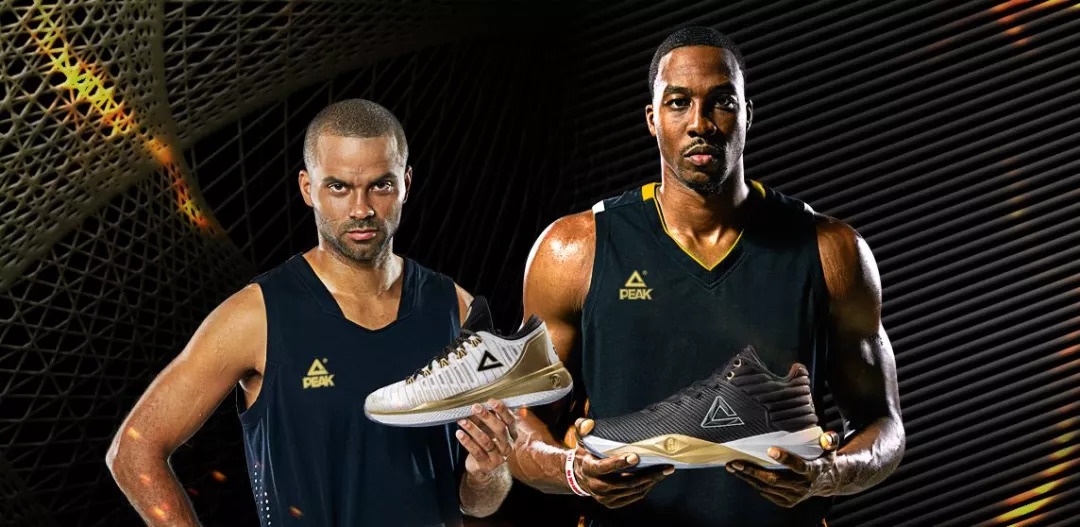 为什么众多品牌都退店了,中国的安踏如何成为世界的安踏