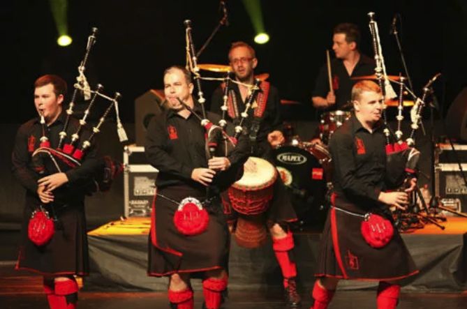 秦皇岛大街人山人海夜景,秦皇岛晚上热闹