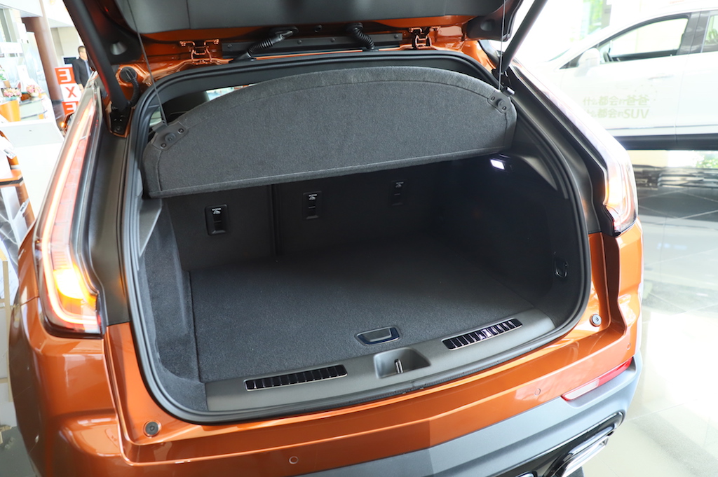 最新款凯迪拉克xt4值不值得买,2020款凯迪拉克xt4值不值得买