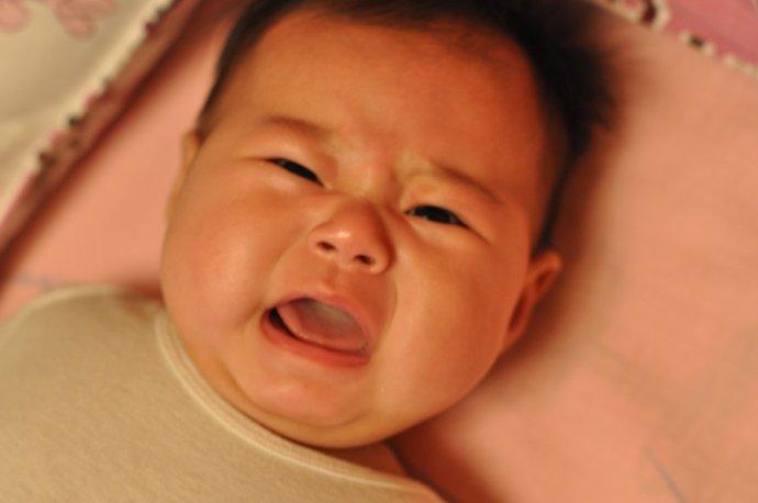 亲戚说孩子脾气不好,亲戚见面就问孩子成绩咋怼