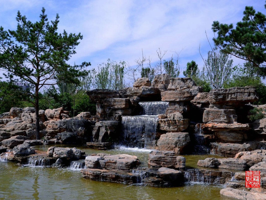 家里小假山怎么制作,如何自己在院子里做个小假山