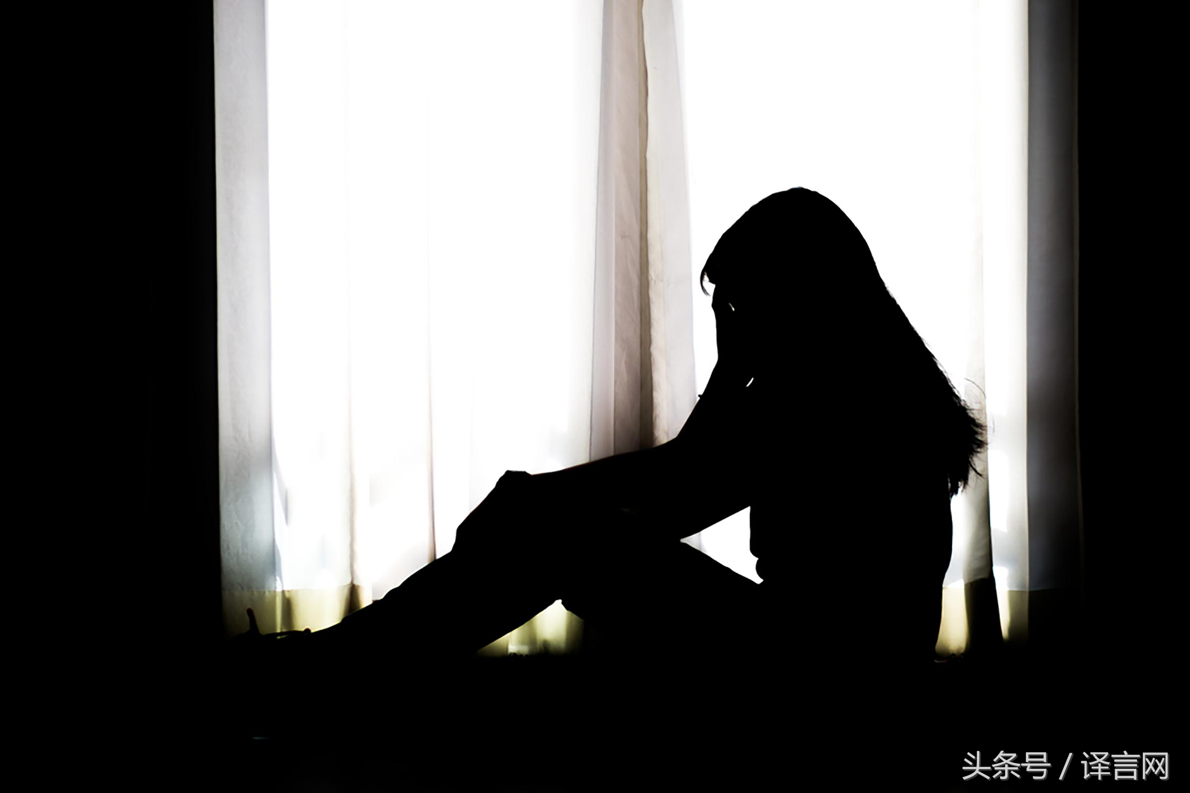 早上起床头痛头很沉什么原因,早上起来发现头晕头痛怎么回事