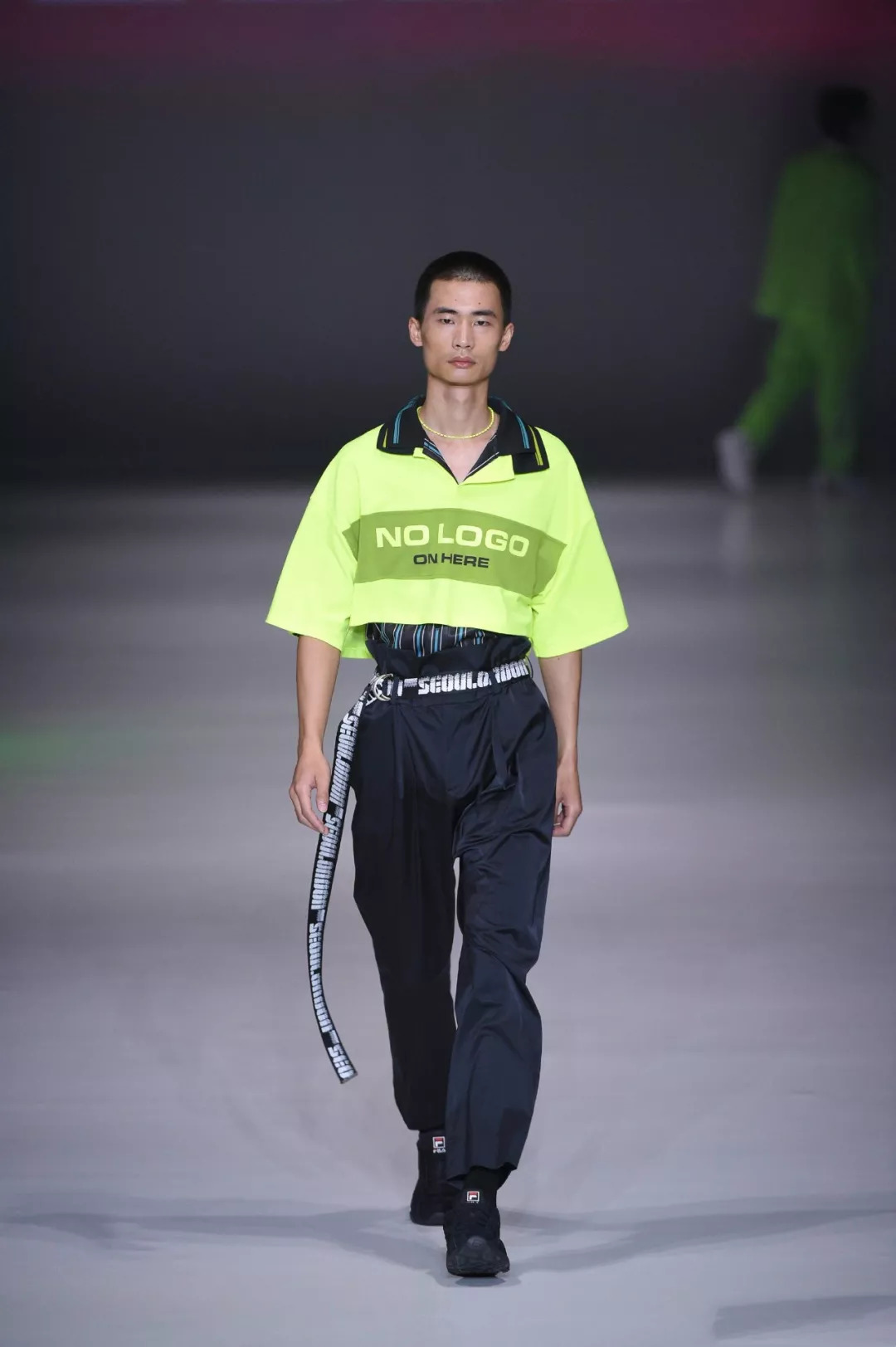 阿秋秋说｜10个角度，麻溜带你去趟香港时装周