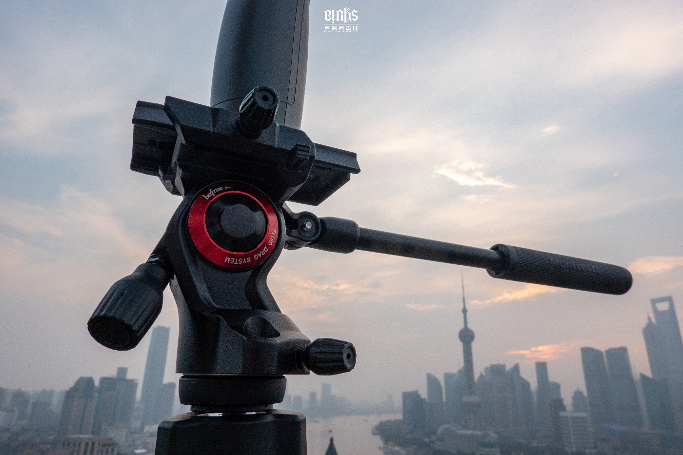 旅游带什么三脚架轻松一点,旅行要不要带便携三件套