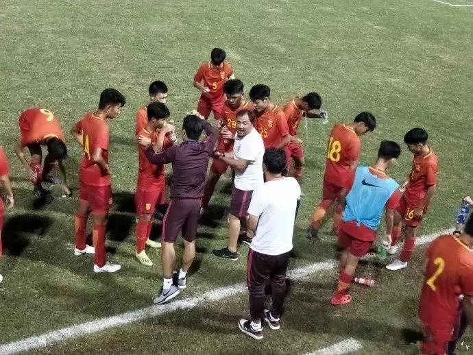 中国男足1:5输给泰国,中国男足0-1输给卡塔尔