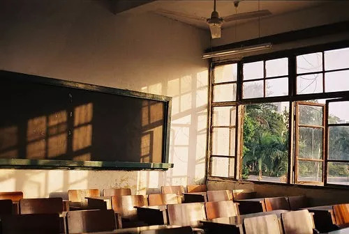 教师节赞扬老师的诗歌,教师节献给老师的诗小学生