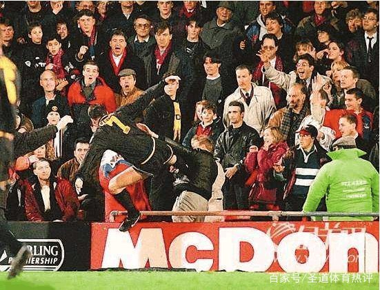 英超赛季经典画面,英超赛场经典瞬间