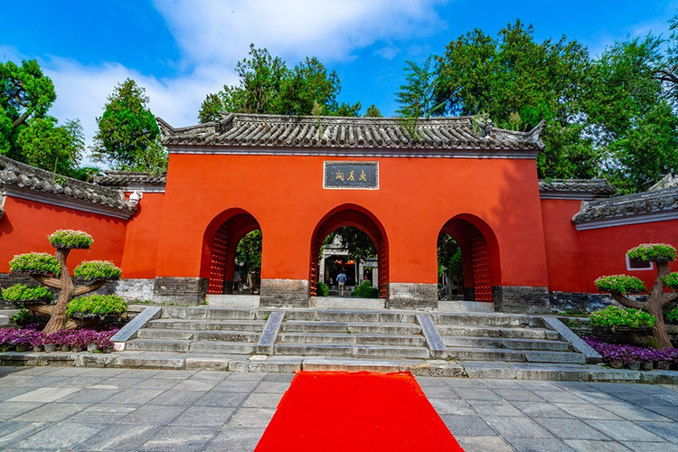 探寻自然与历史的魅力,走进大自然了解历史人文