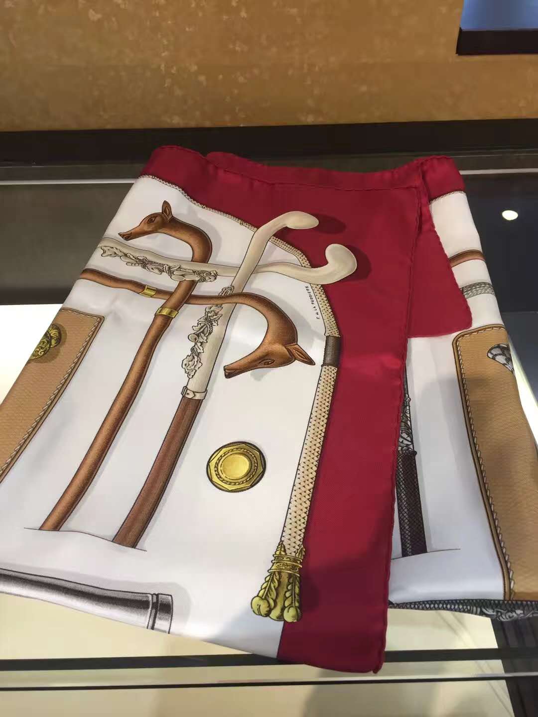 中古香奈儿戒指,中古店1万香奈儿包包