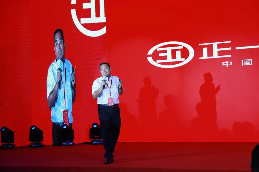 板城和顺1956酒39度跟古8哪个好,板城和顺39度浓香型1956多少一箱