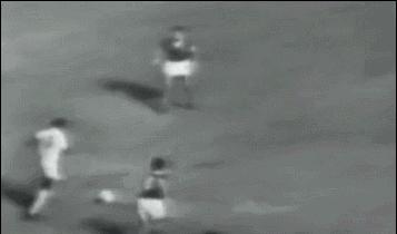 他用双脚让国家停战，这个男人我们等了40年！