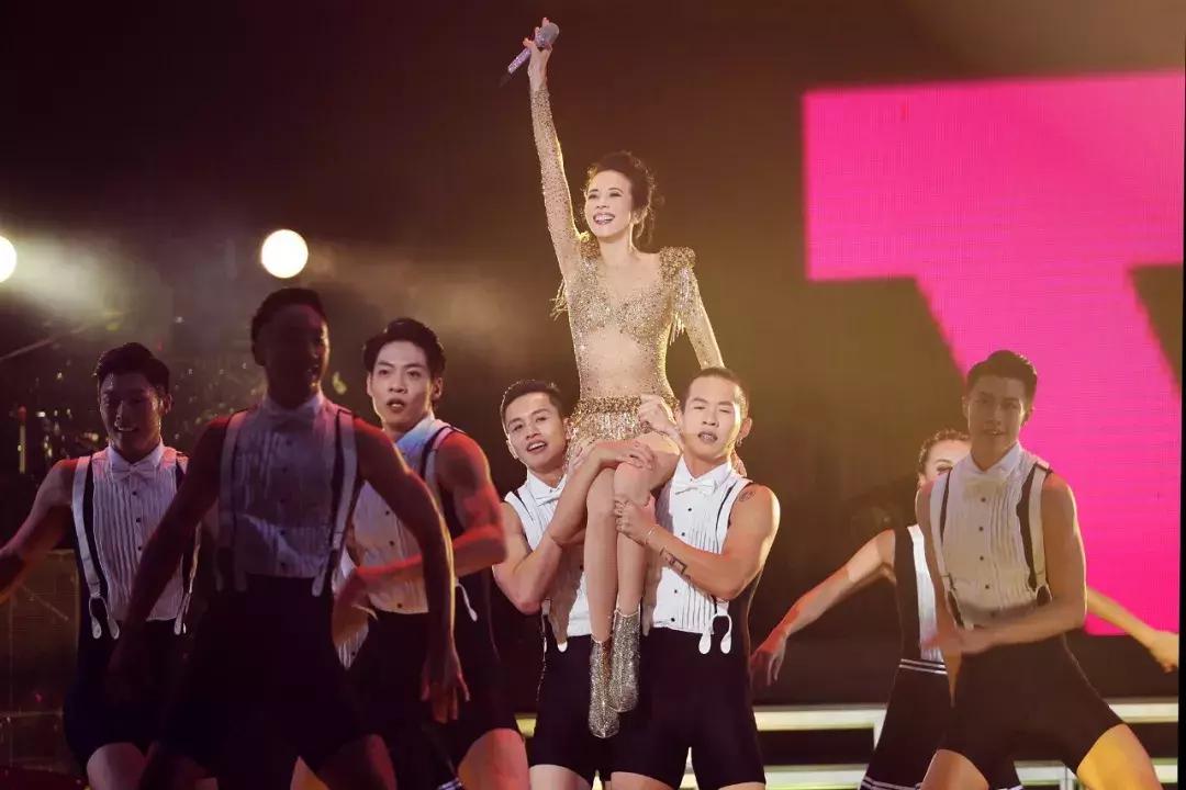 莫文蔚苏州演唱会,莫文蔚鸟巢演唱会全球首发