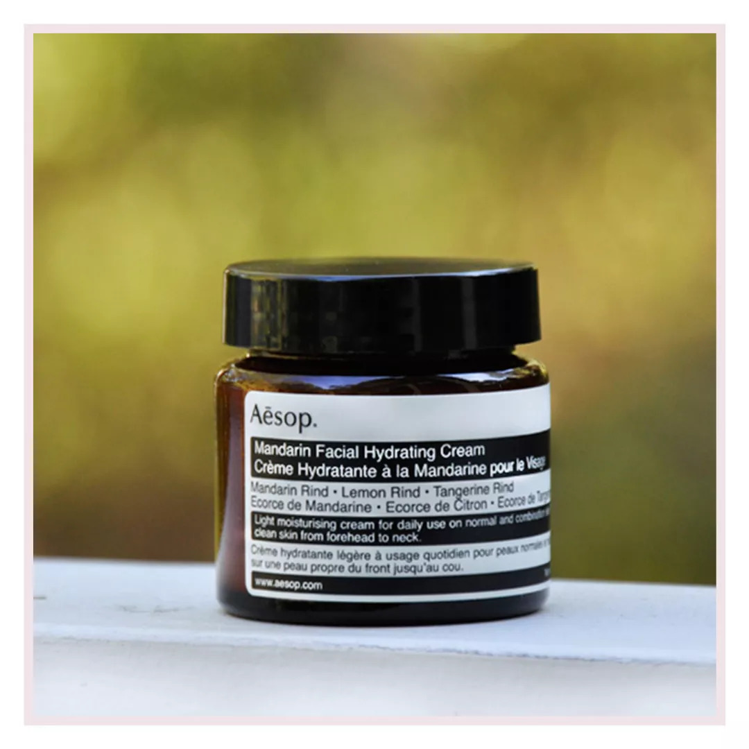 冬季乳液面霜推荐,秋冬怎么选精华面霜呢女生