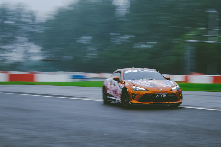 富士x-t30ii微单相机是半画幅吗,富士xt3全画幅微单怎么样