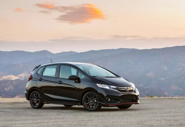 飞度改装空气悬挂效果怎么样,飞度如何改不烂大街