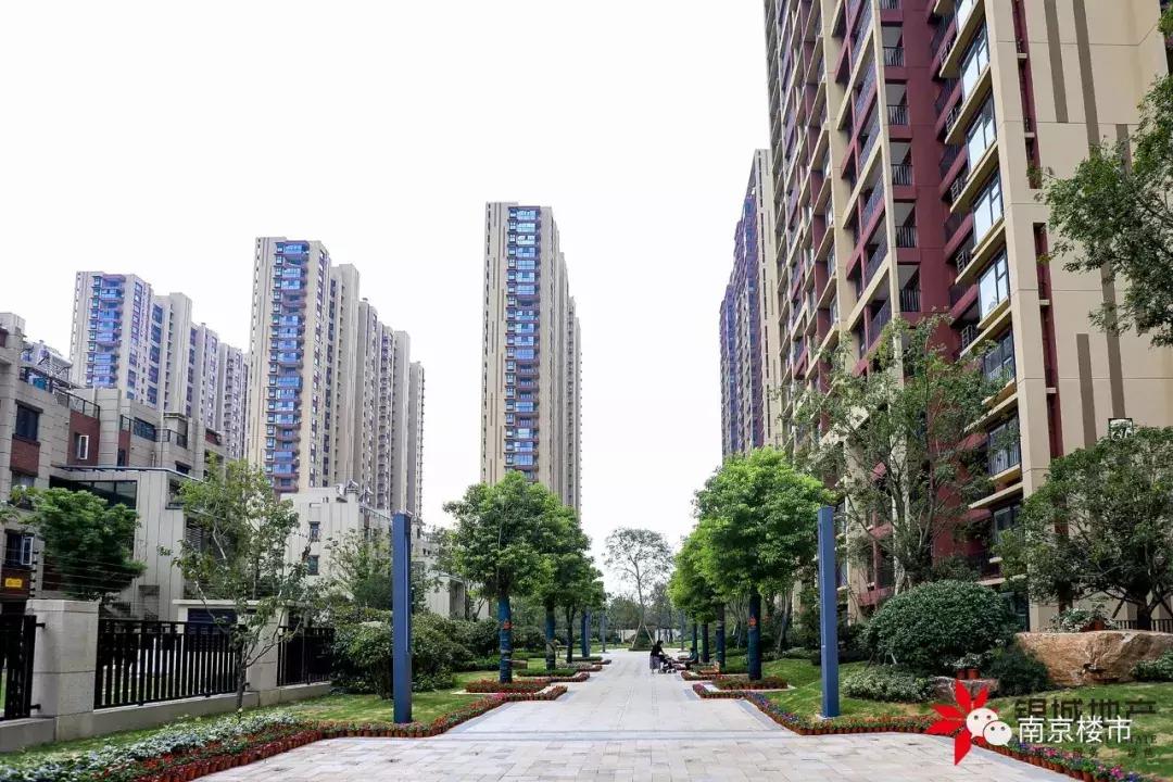 南京银城精装修房怎么样,南京银城的房子能买吗