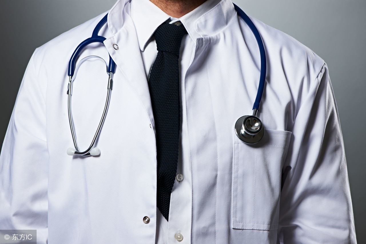 深夜产房：妻子隐瞒三次流产，丈夫装不知，夫妻都求助产士一件事