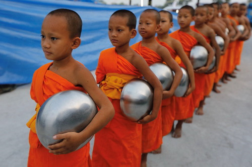 教你100块钱吃肯德基吃一整天,吃肯德基怎么吃最划算