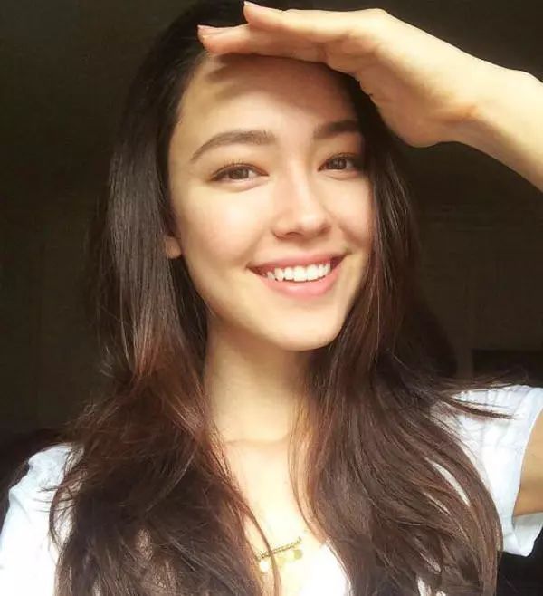 chanel国际化超模,chanel御用模特fiona