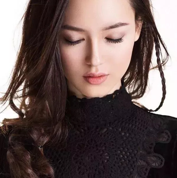 chanel国际化超模,chanel御用模特fiona