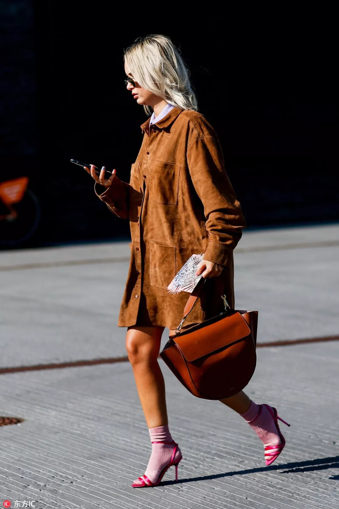 吴宣仪袜子怎么穿,细节控看过来