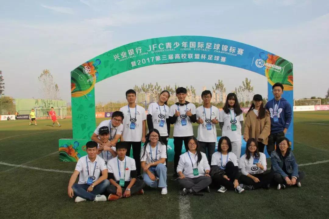 帅气班长化身公益先锋，才大二志愿服务时长已超1000小时