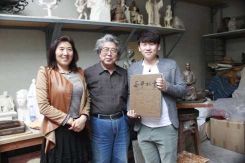 80岁以上雕塑大师曹春生,曹春生雕塑大师视频