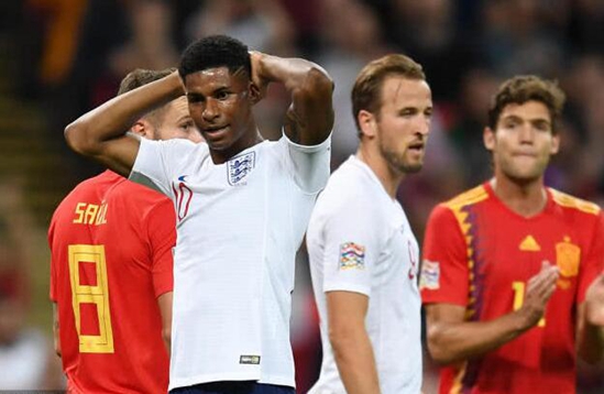 西班牙世界杯惨输,西班牙爆冷的背后