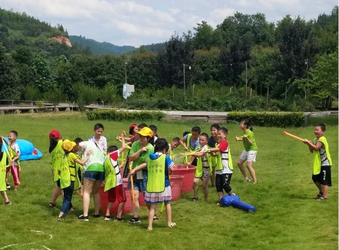 少儿托管品牌加盟公司,加盟幼儿教育中心