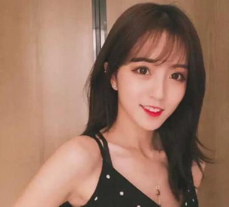 莉哥一夜成名后商演不断疯狂捞金,莉哥被解封的原因