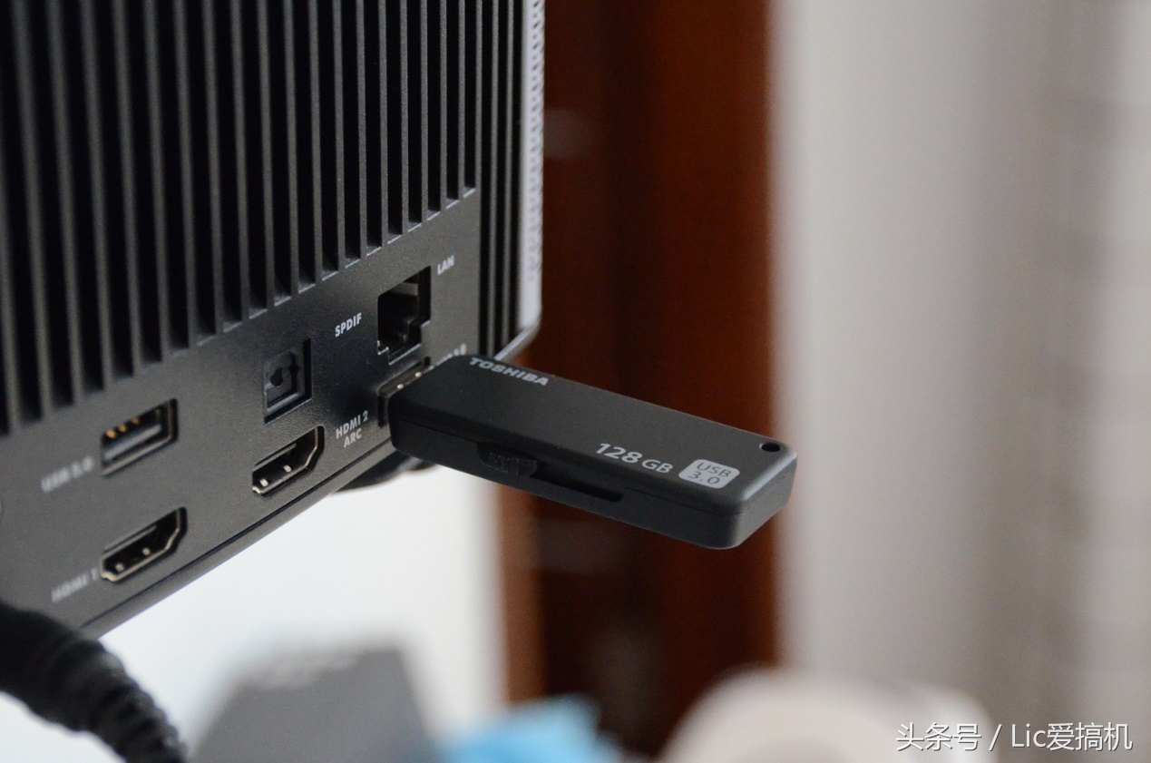 u盘好还是移动硬盘好,u盘东芝好还是金士顿