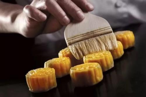 2018香港半岛酒店月饼价格半岛酒店月饼真假如何辨别