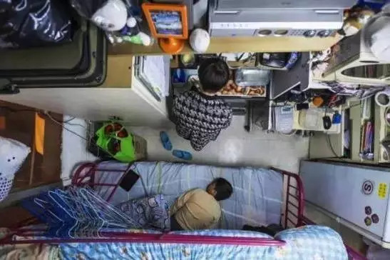 在香港半山的穷人,在香港穷人家的生活