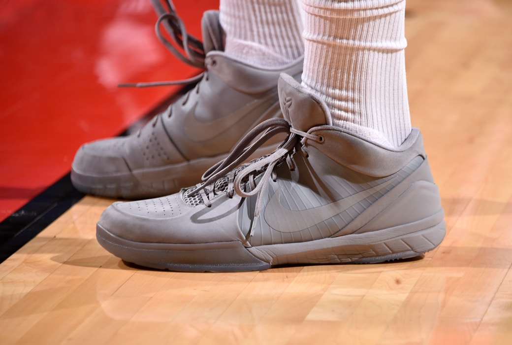 塔克球鞋上脚视频,塔克4000双球鞋