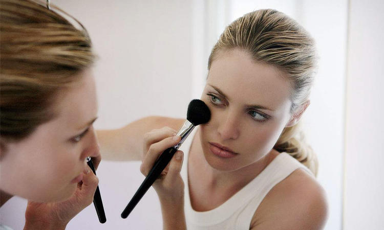 蜜粉细腻控油持久轻盈无痕哑光,蜜粉敏感肌肤专用