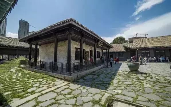 西宁——内地人心中荒凉的边疆，边疆人心中繁华的内地