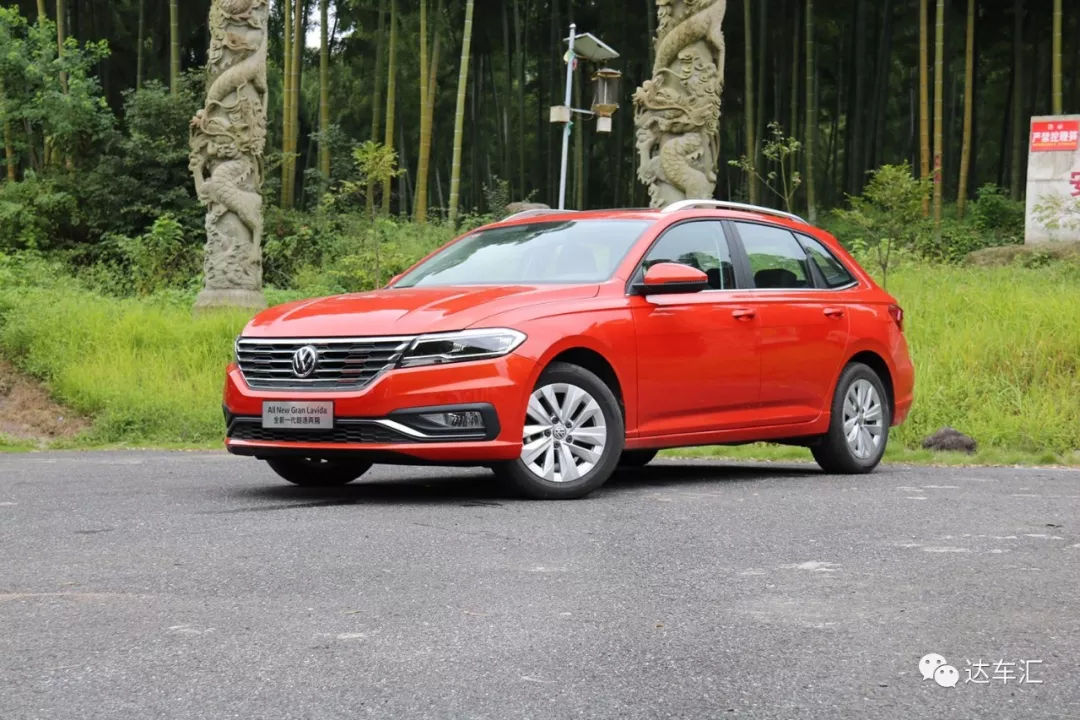 朗逸和福克斯对比评测,150迈不飘的车