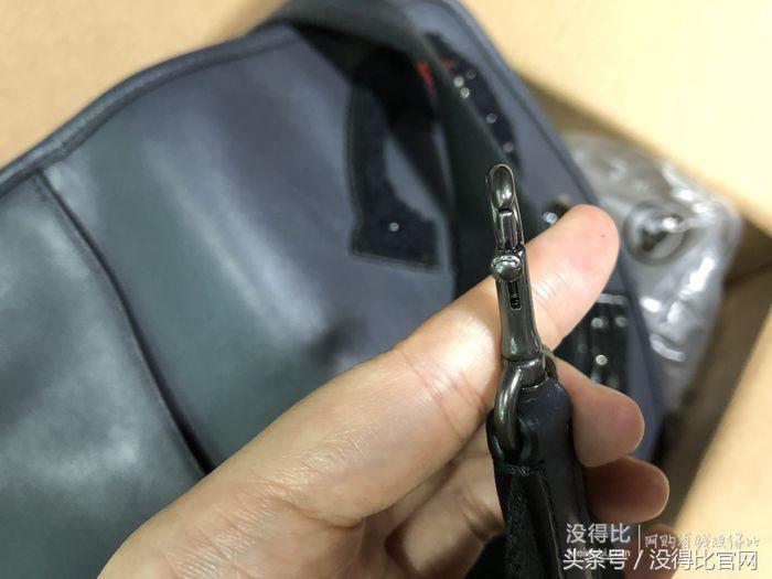 蔻驰crossbody男包,蔻驰dinky亮皮