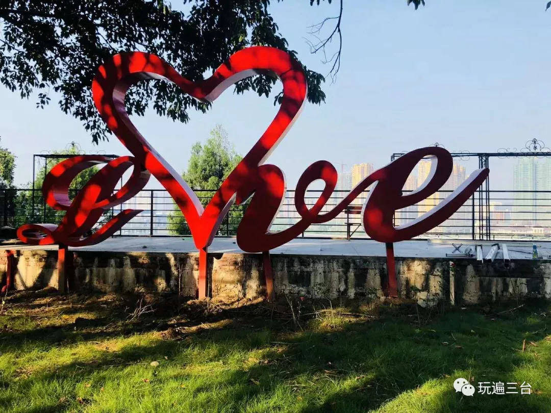 发现丨一江收眼底，意趣味不尽，匠心独运又妙趣天成——海东方文创园