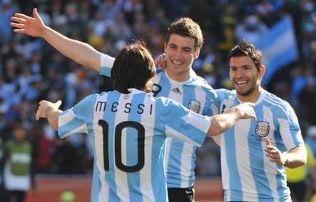 伊瓜因球员,伊瓜因足球