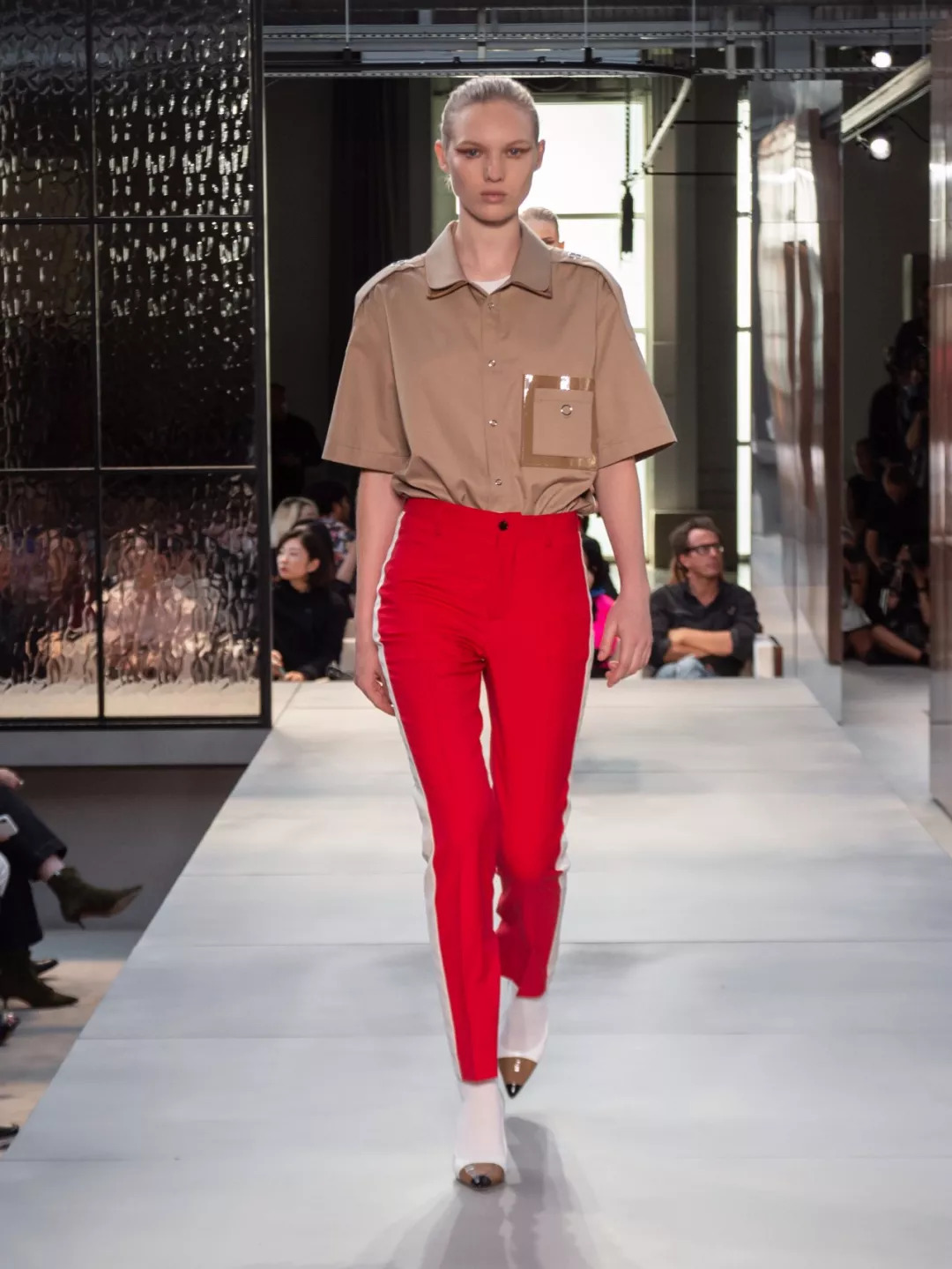 burberry现代中国新年广告,burberry新中式