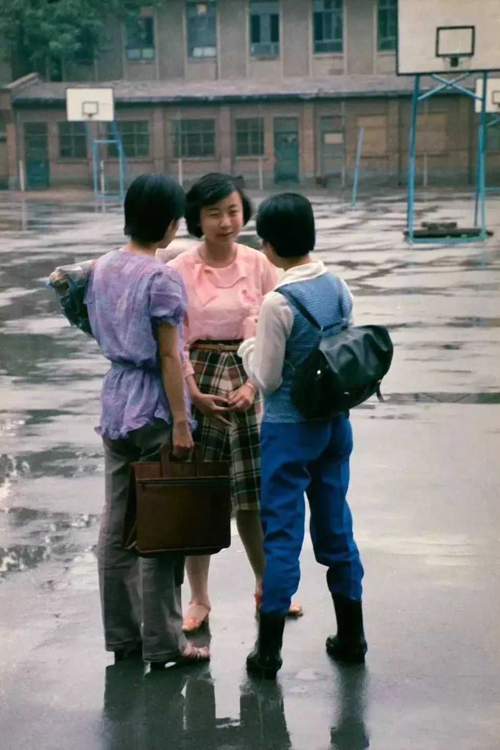 七八十年代学生珍贵影像,80后中学回忆的真实照片